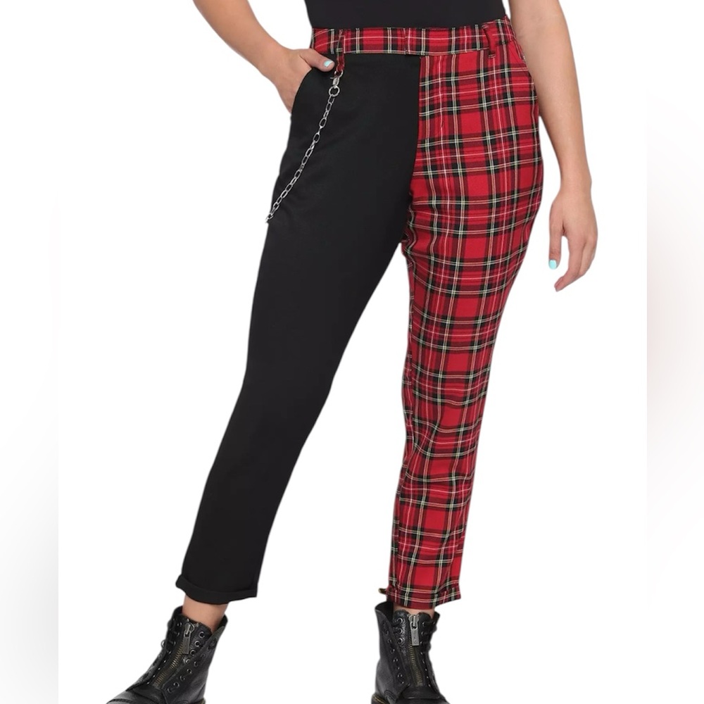 Hot Topic Black & Red Plaid Split Leg Pants Sz Small with Detachable Chain Goth